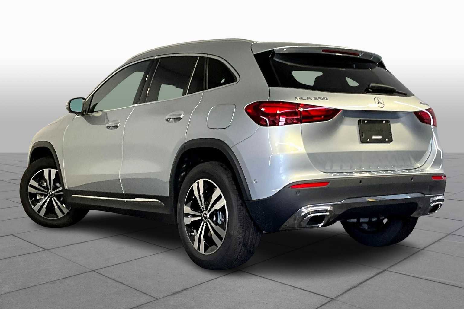 New 2026 Mercedes-Benz GLA 250 4MATIC image 3