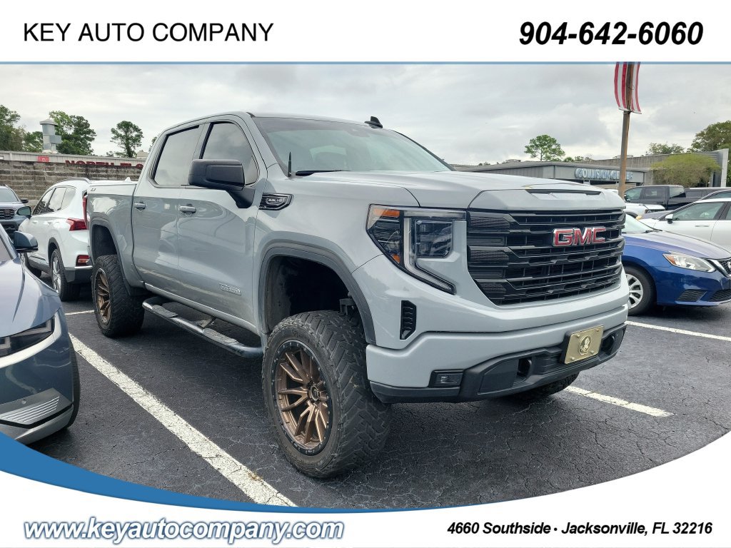 Used 2024 GMC Sierra 1500 Elevation w/ X31 Off-Road Package AWD/4WD image 1