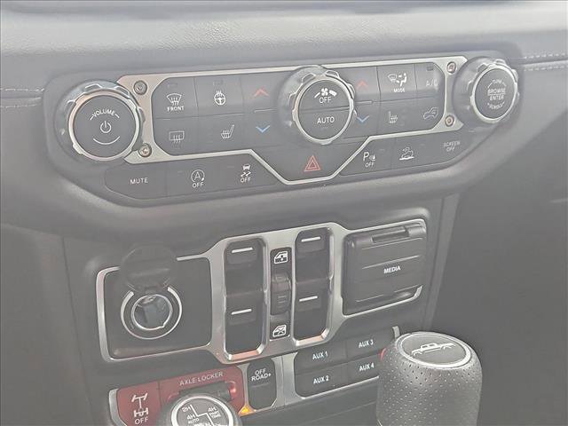 Used 2024 Jeep Gladiator Mojave AWD/4WD image 15