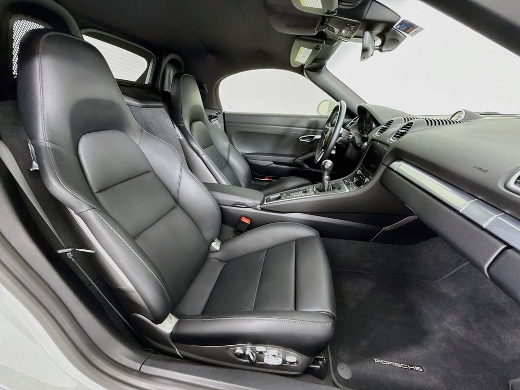 Certified 2019 Porsche 718 Boxster S RWD image 26