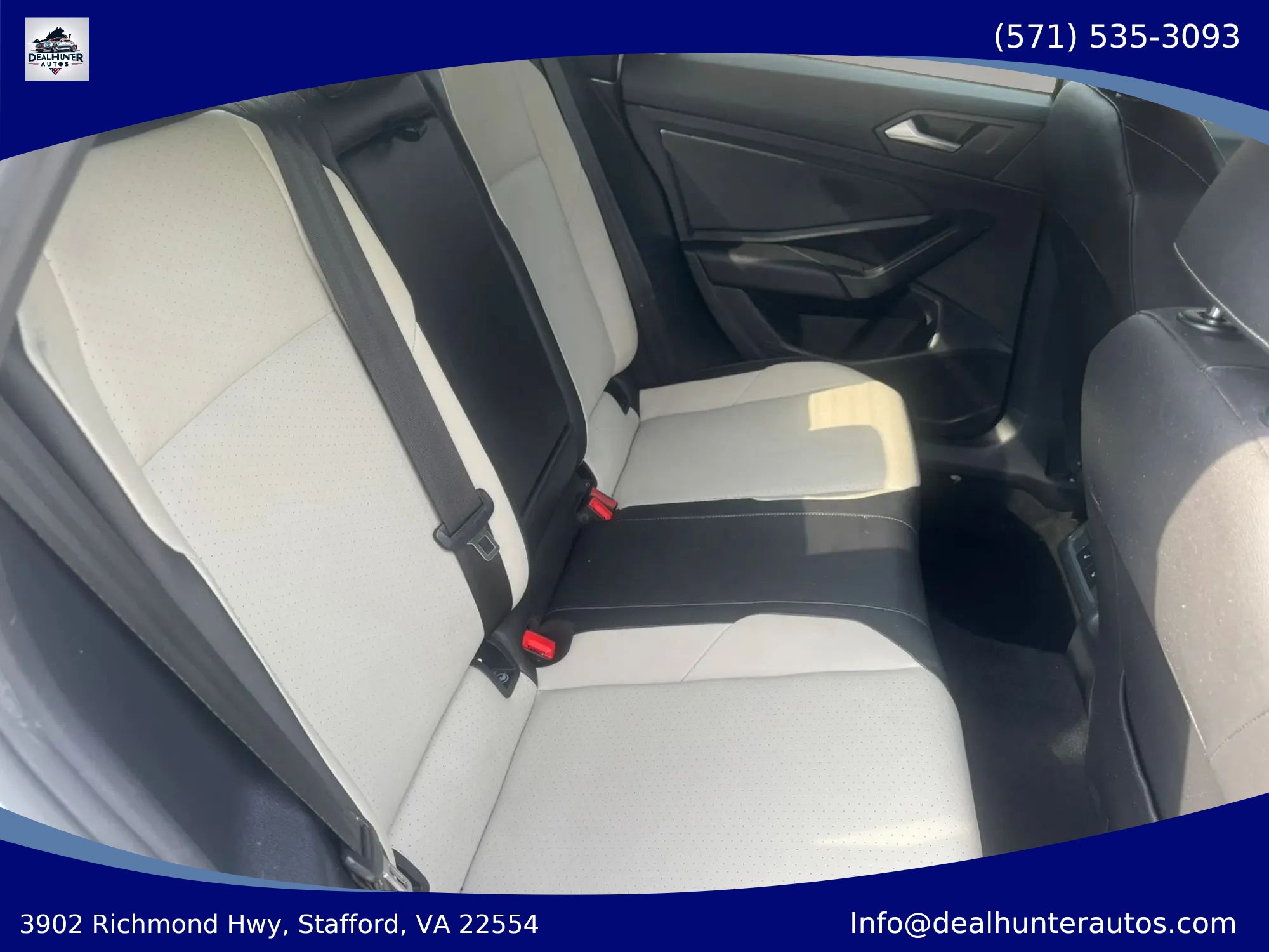 Used 2019 Volkswagen Jetta R-Line FWD image 18