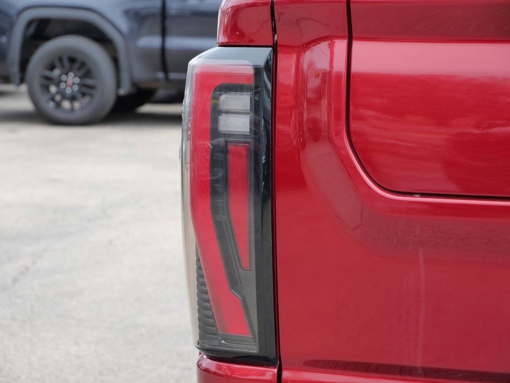 Used 2025 GMC Sierra 2500 AT4 w/ AT4 Premium Plus Package image 9