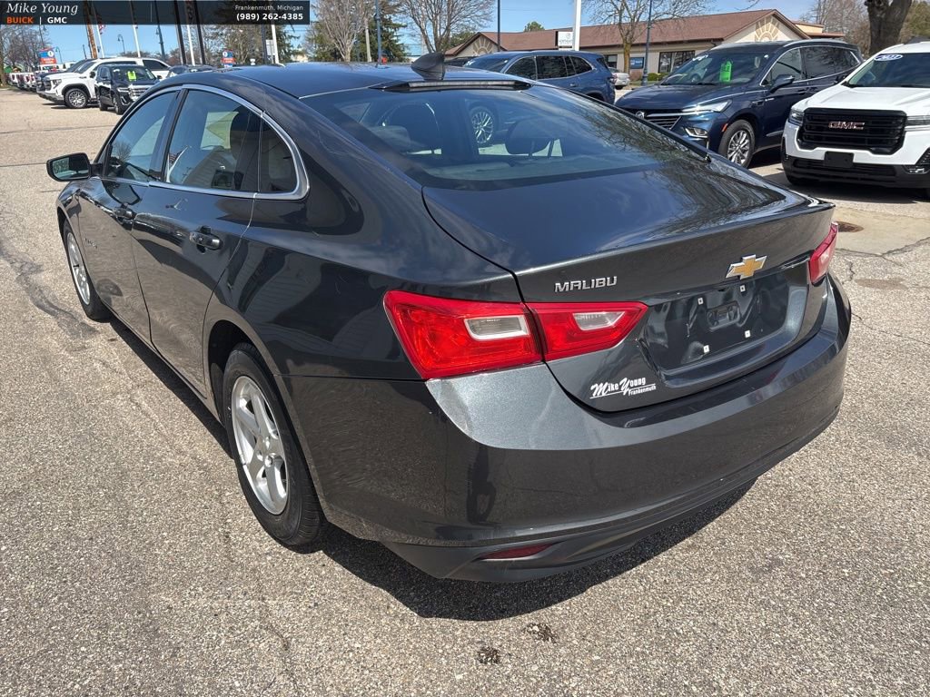 Used 2018 Chevrolet Malibu LS w/ LPO, Convenience Package 1 FWD image 7