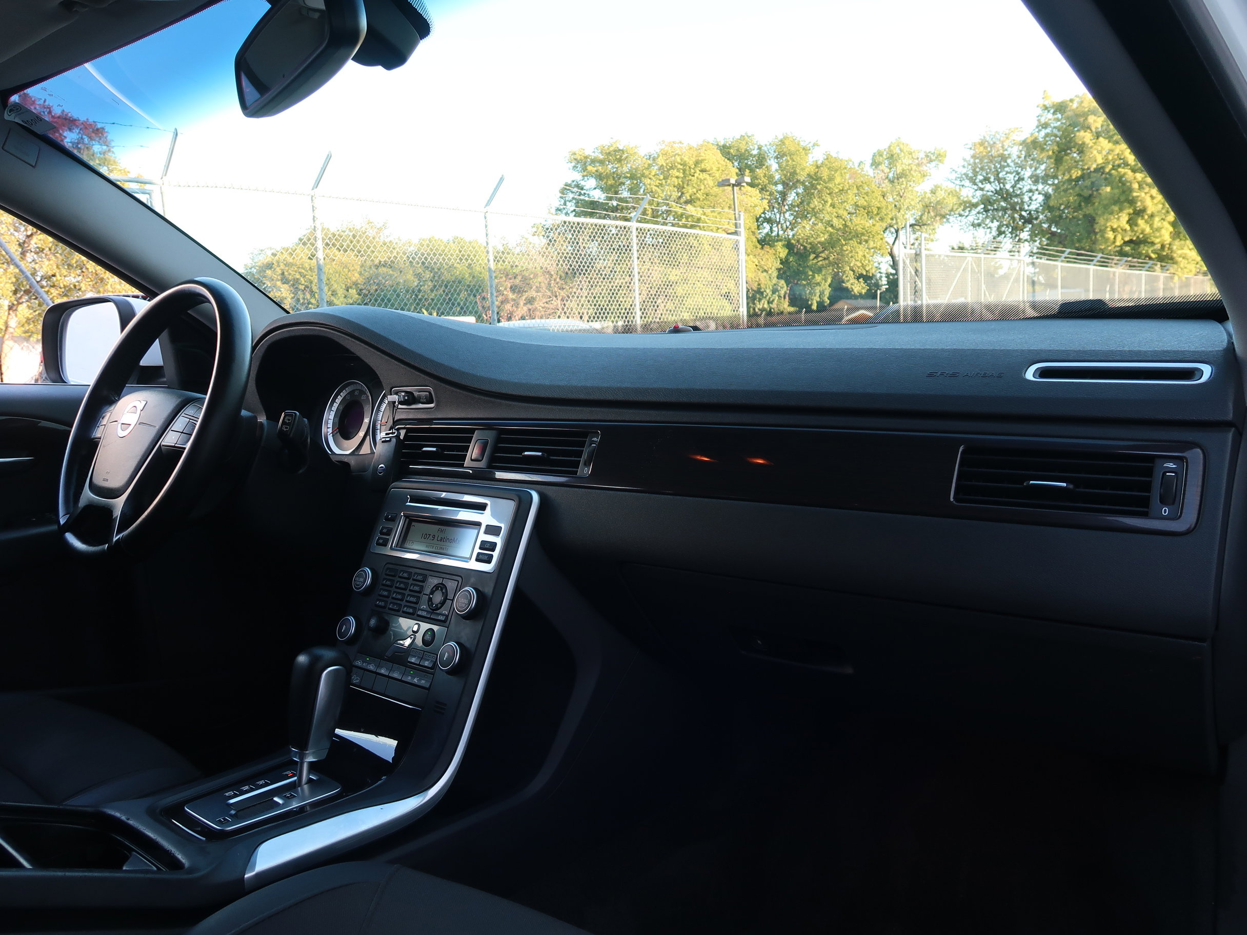 Used 2011 Volvo XC70 3.2 image 25