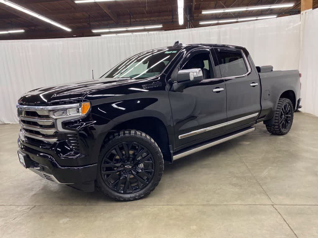 Used 2022 Chevrolet Silverado 1500 High Country w/ High Country Premium Package AWD/4WD image 1