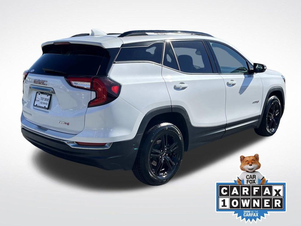 Used 2024 GMC Terrain AT4 image 3