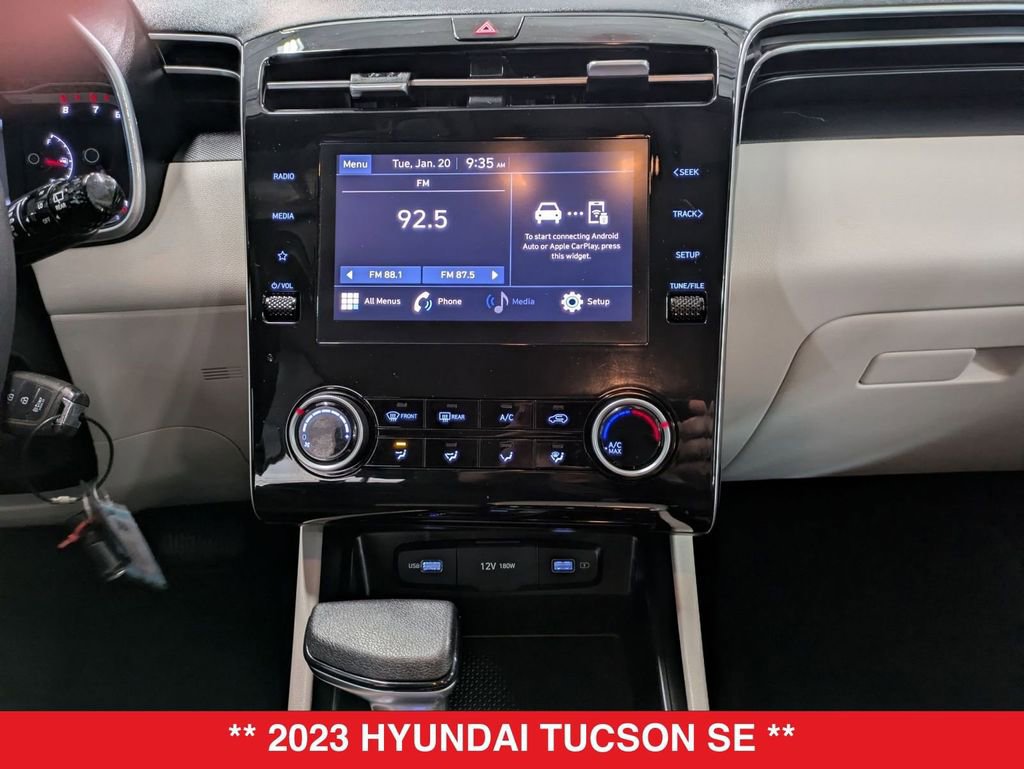 Used 2023 Hyundai Tucson SE image 29