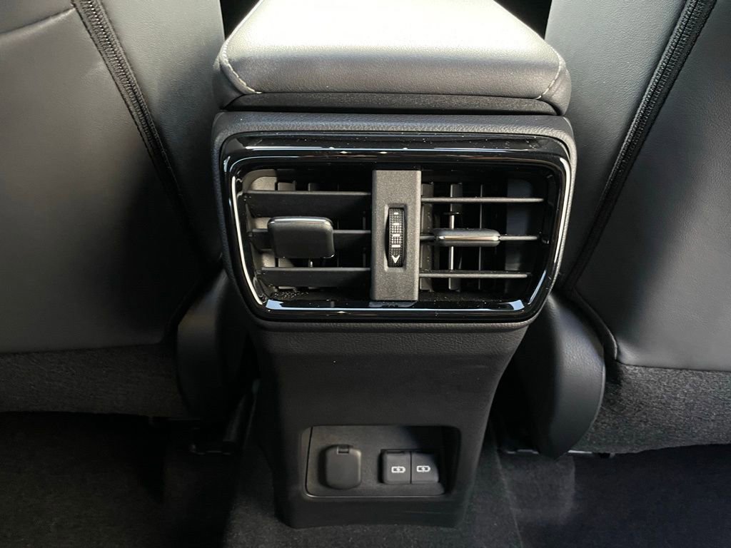 Used 2025 Lexus NX 350h AWD w/ Premium Package image 38