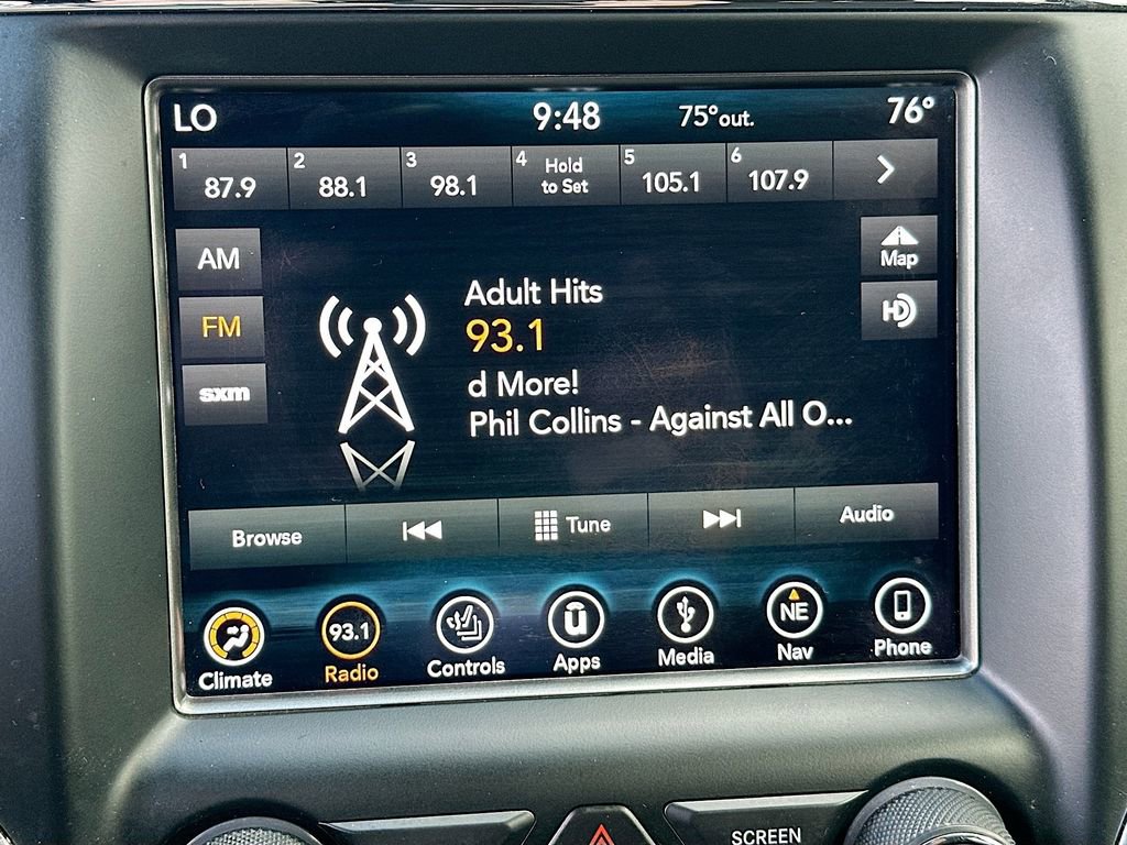 Used 2018 Jeep Grand Cherokee Laredo image 16