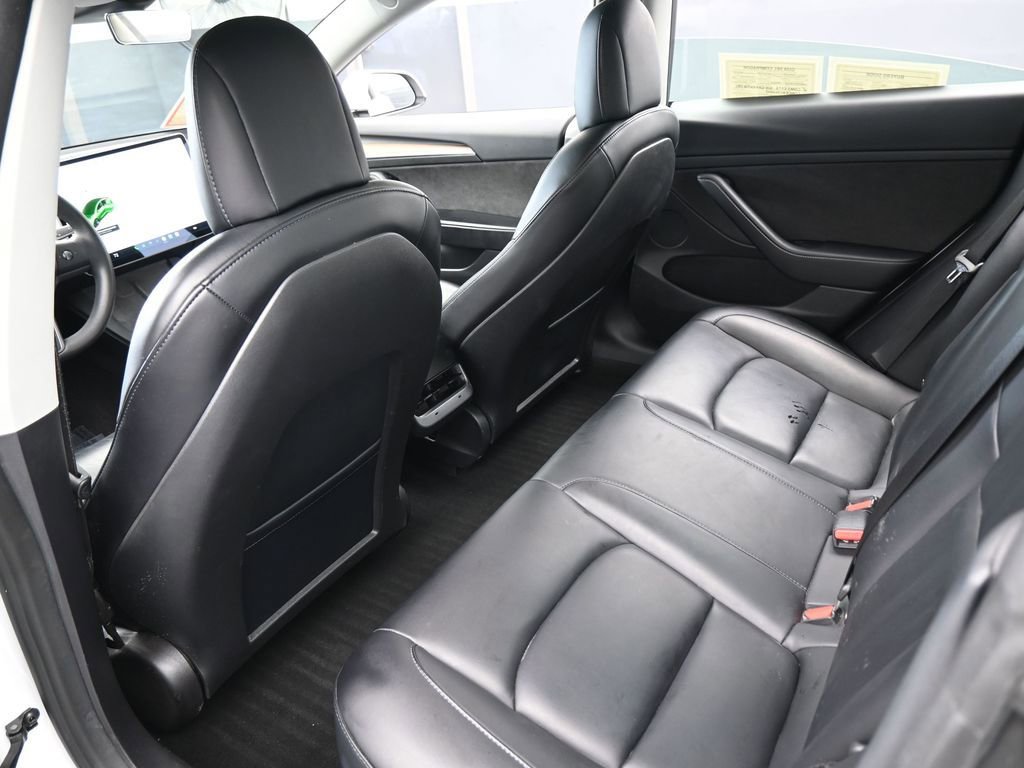 Used 2021 Tesla Model 3 Standard Range Plus image 32