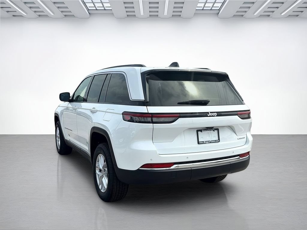 New 2026 Jeep Grand Cherokee Laredo X RWD image 5