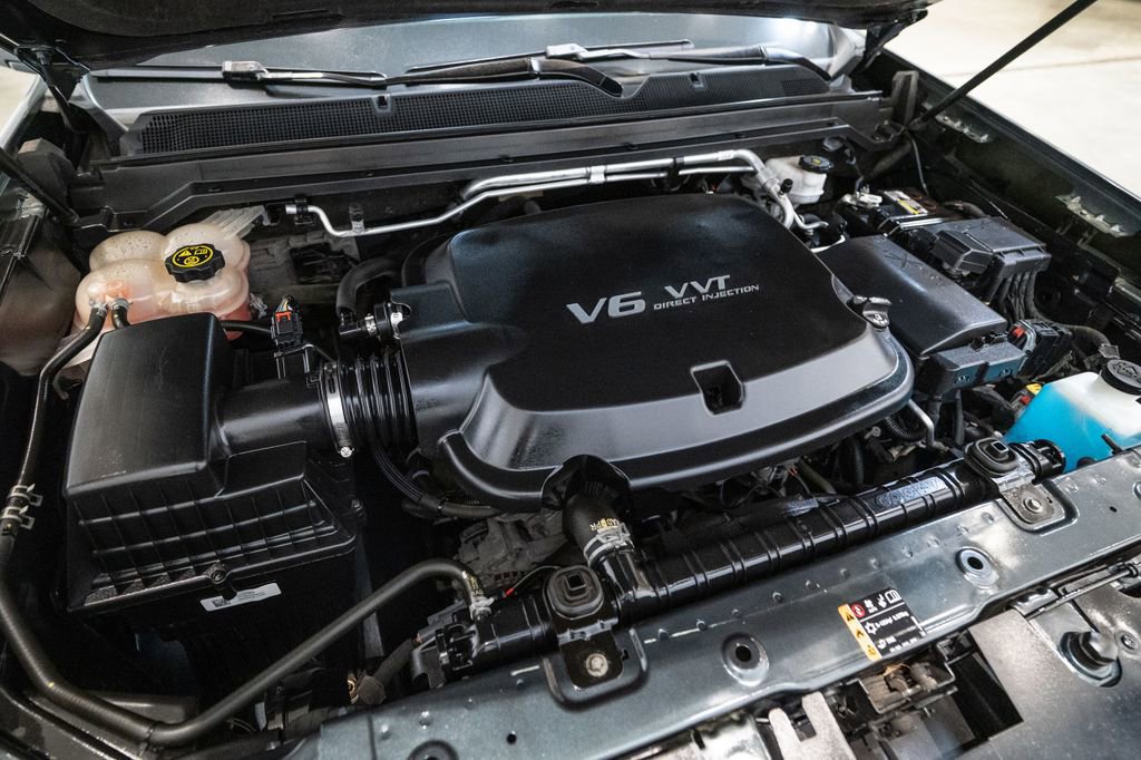 Used 2018 Chevrolet Colorado Z71 image 38