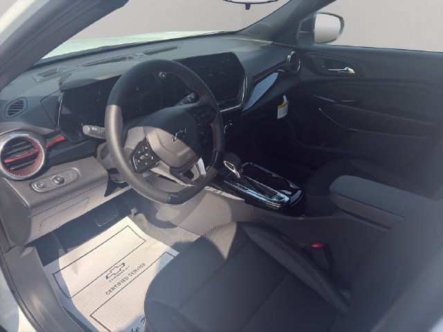 New 2026 Chevrolet Trax RS FWD image 9