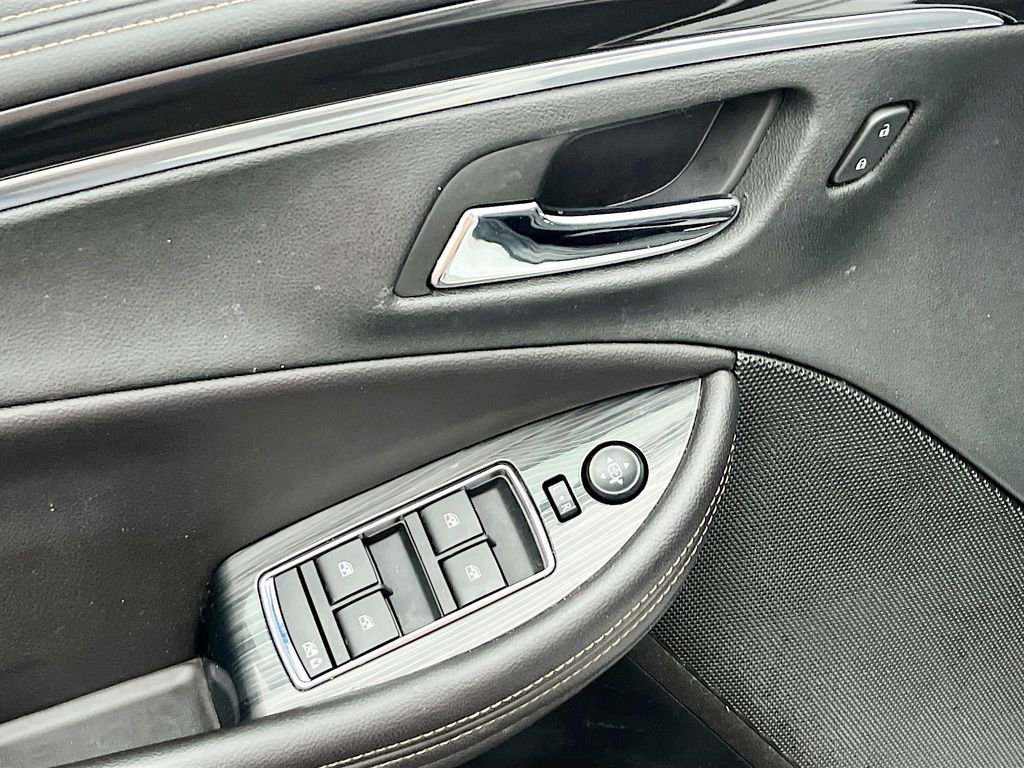 Used 2018 Chevrolet Impala LT image 11