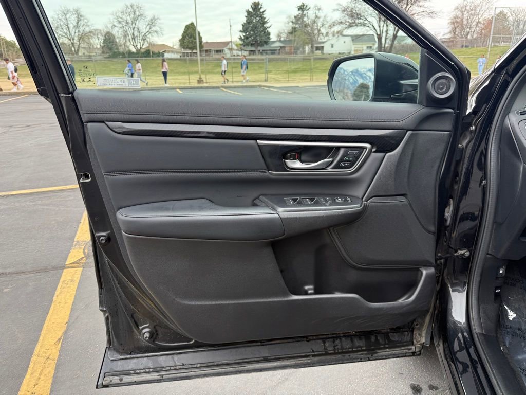 Used 2022 Honda CR-V Touring image 9