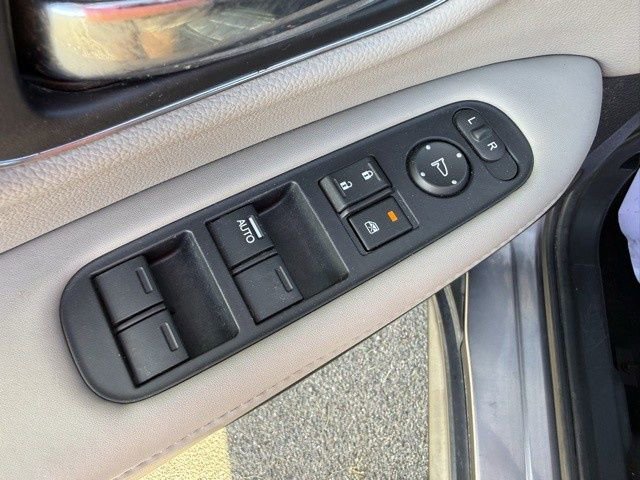 Used 2019 Honda HR-V EX-L image 12