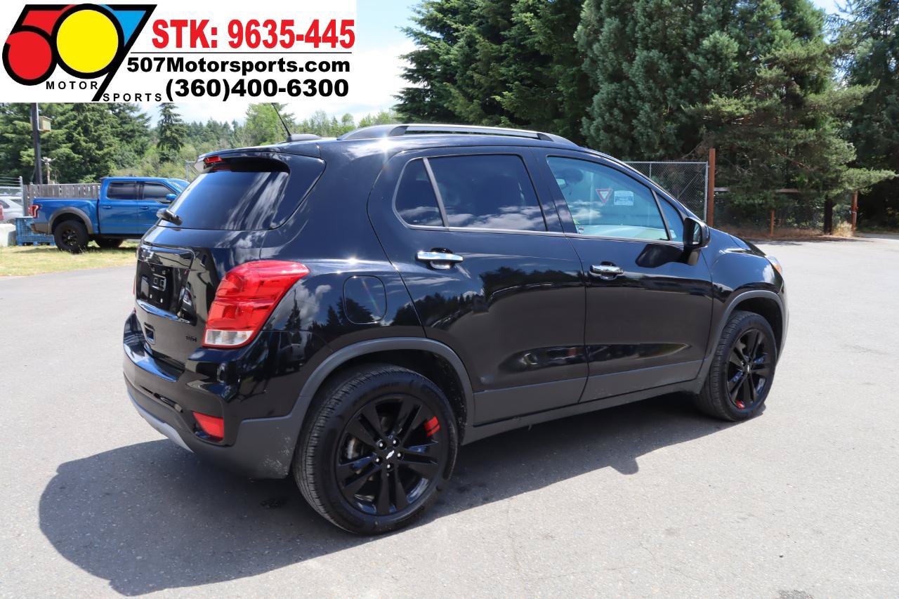 Used 2019 Chevrolet Trax LT w/ Sun & Sound Package AWD/4WD image 7