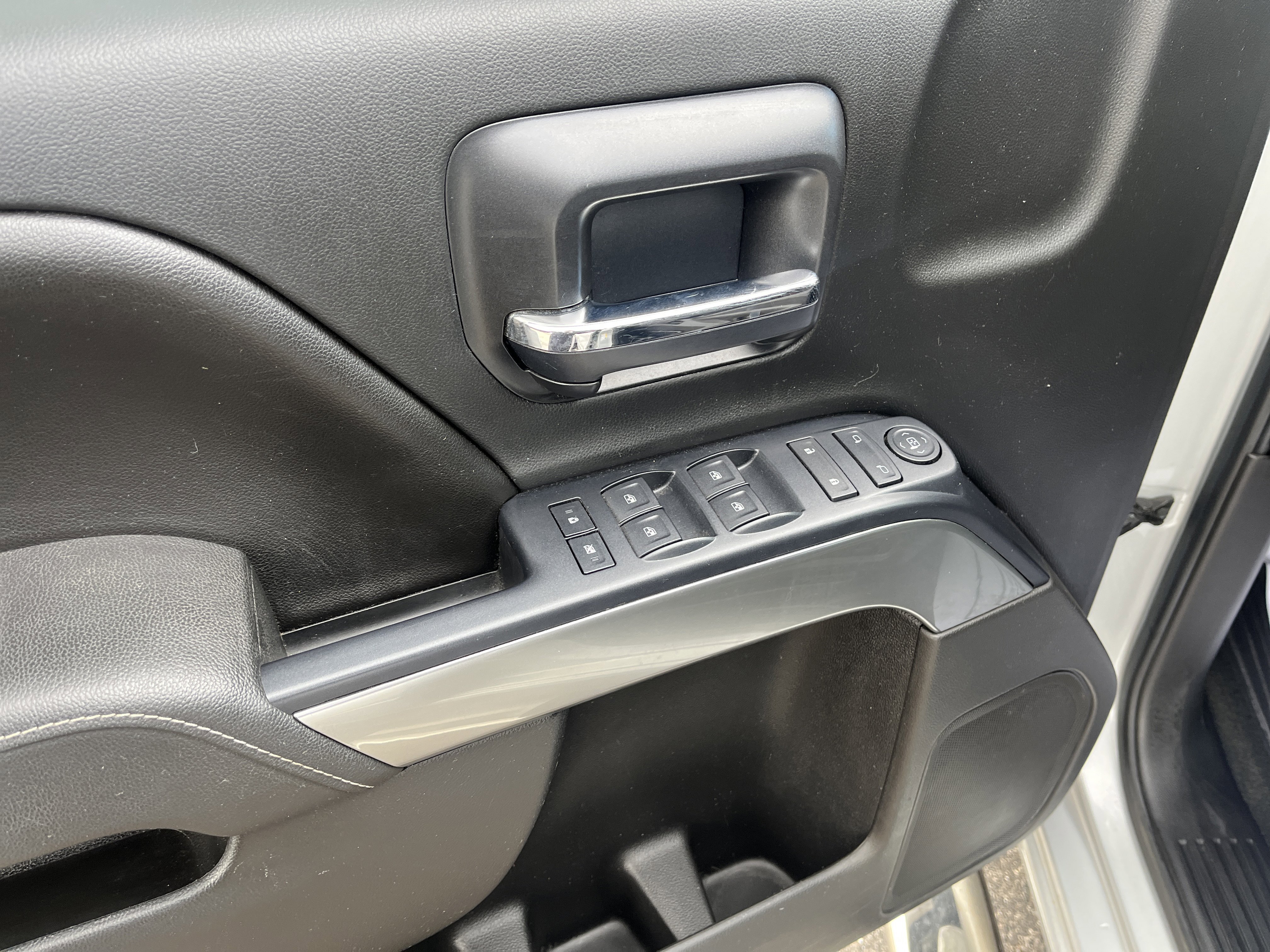 Used 2016 Chevrolet Silverado 1500 LT w/ All Star Edition image 13