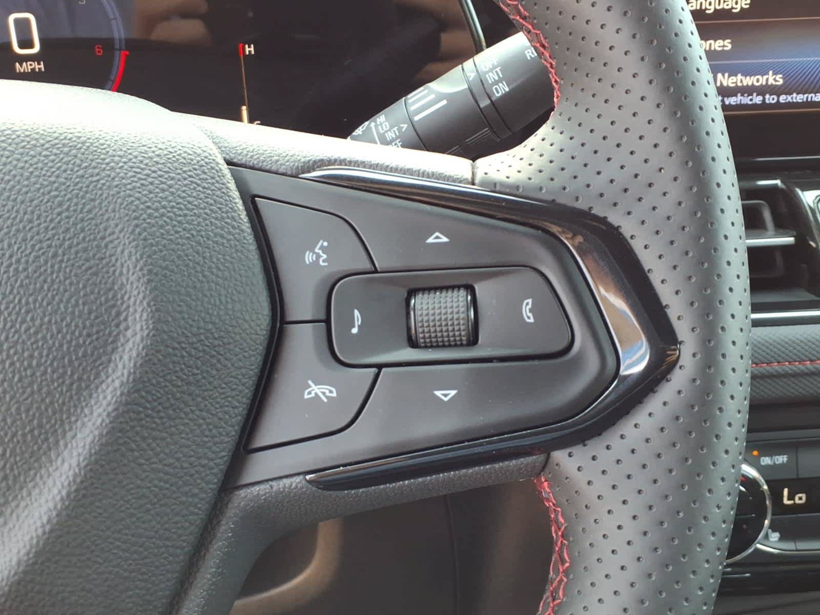Used 2026 Chevrolet TrailBlazer RS w/ Convenience Package AWD/4WD image 15