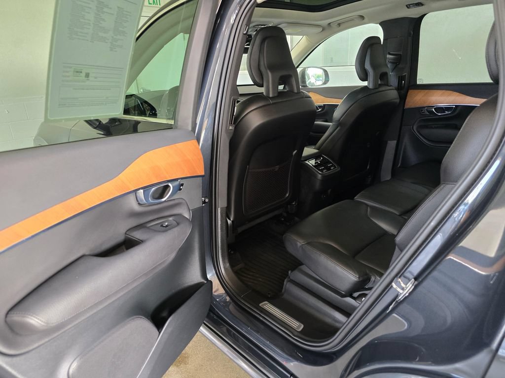 Used 2021 Volvo XC90 T6 Momentum w/ Advanced Package AWD/4WD image 23