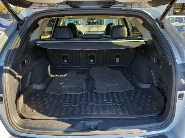 Used 2020 Subaru Outback Onyx Edition XT w/ Popular Package #2 AWD/4WD image 10
