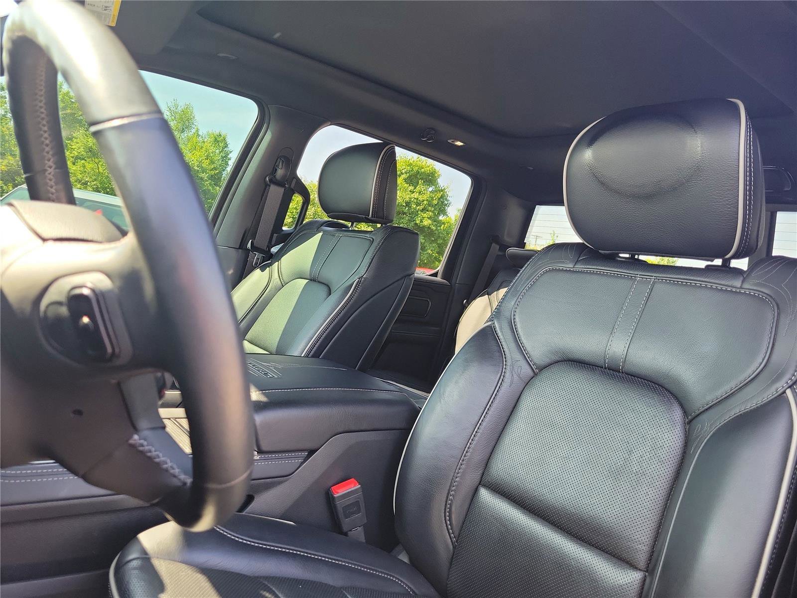 Used 2024 RAM 1500 Limited w/ Night Edition AWD/4WD image 17