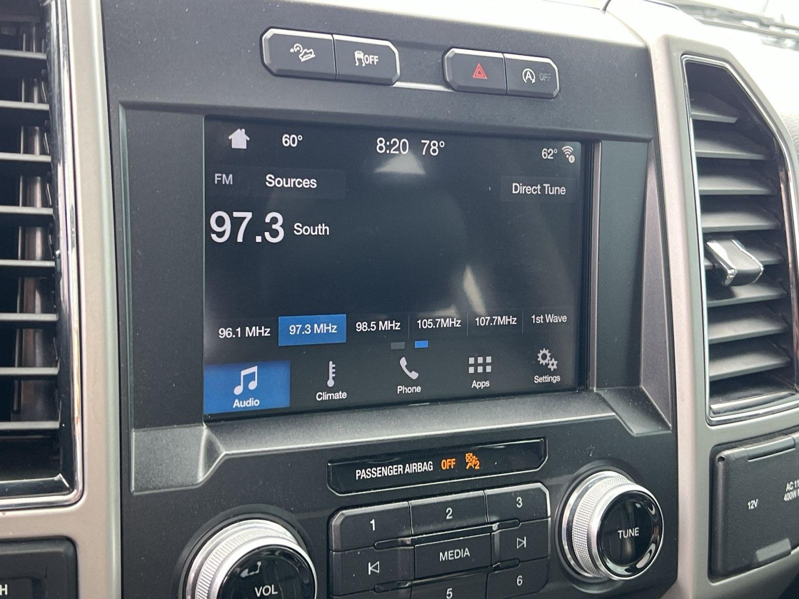Certified 2019 Ford F150 Lariat w/ Equipment Group 502A Luxury AWD/4WD image 18
