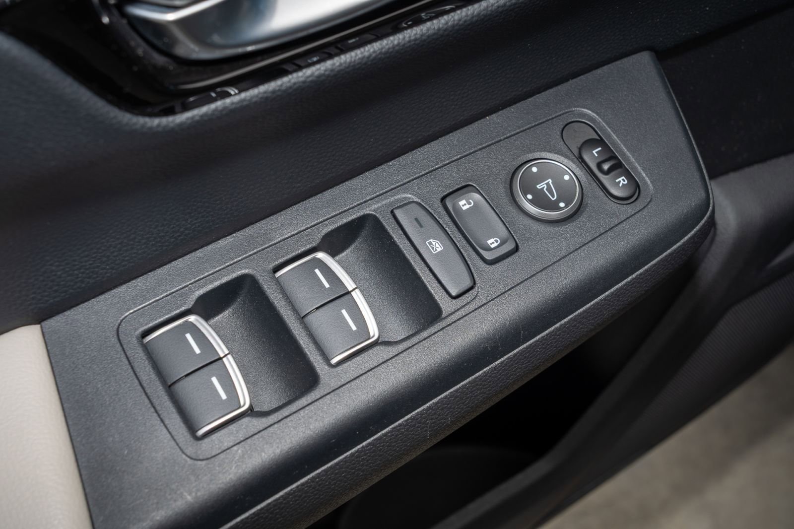Certified 2023 Honda CR-V EX-L image 28