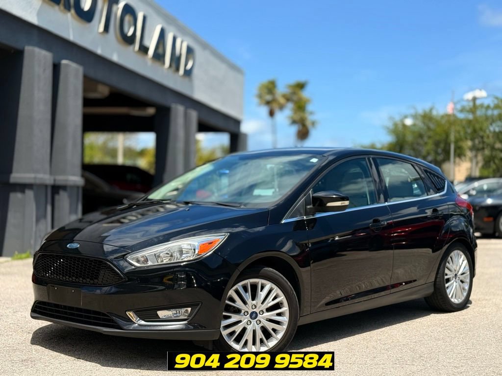 Used 2017 Ford Focus Titanium FWD image 1
