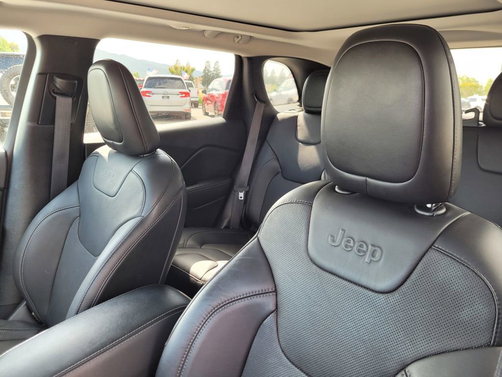 Used 2021 Jeep Cherokee Latitude Lux w/ Sun & Sound Group FWD image 16