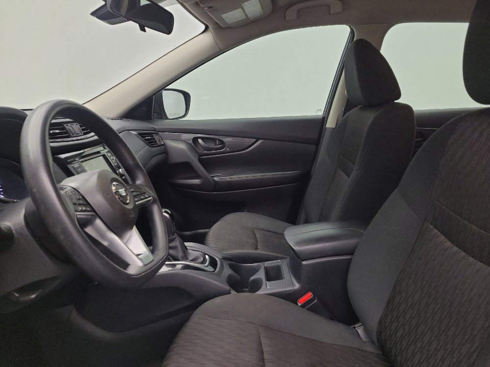 Used 2020 Nissan Rogue S image 17