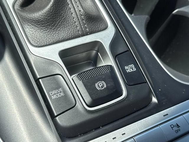 Used 2022 Kia Carnival LX FWD image 26