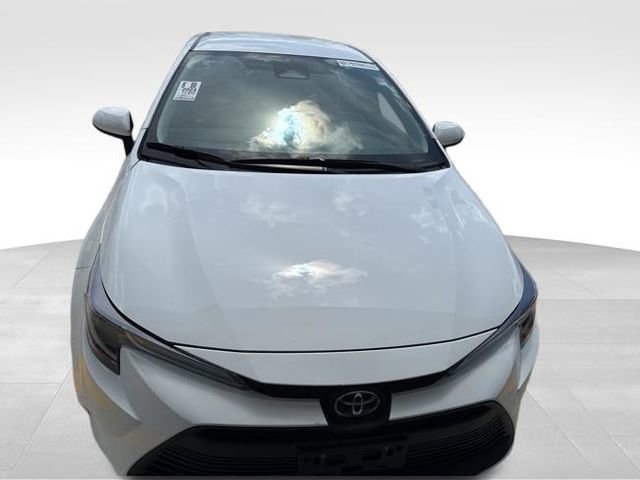Used 2024 Toyota Corolla LE image 9