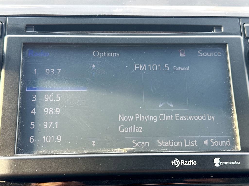 Used 2014 Toyota Tacoma 4x4 Double Cab w/ SR5 Package image 18