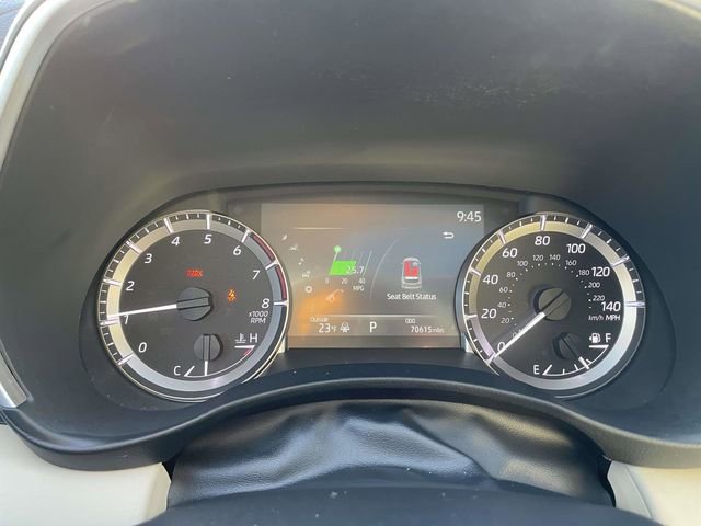 Used 2023 Toyota Highlander XLE image 26