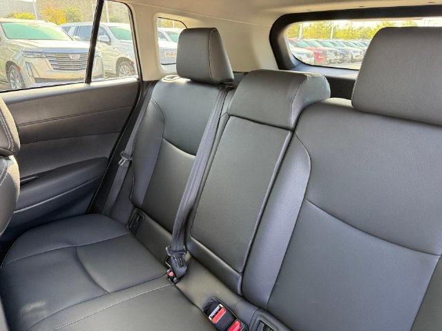 Used 2025 Toyota Corolla Cross XLE FWD image 28