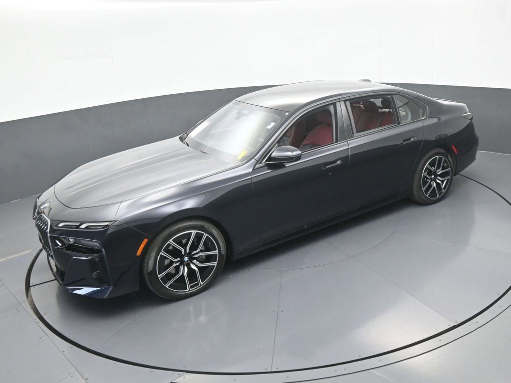 Used 2025 BMW 740i xDrive AWD/4WD image 56