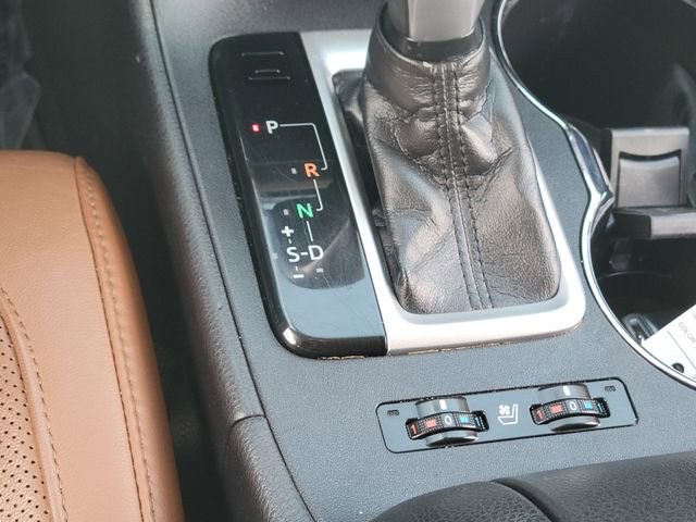 Used 2019 Toyota Highlander Limited AWD/4WD image 16