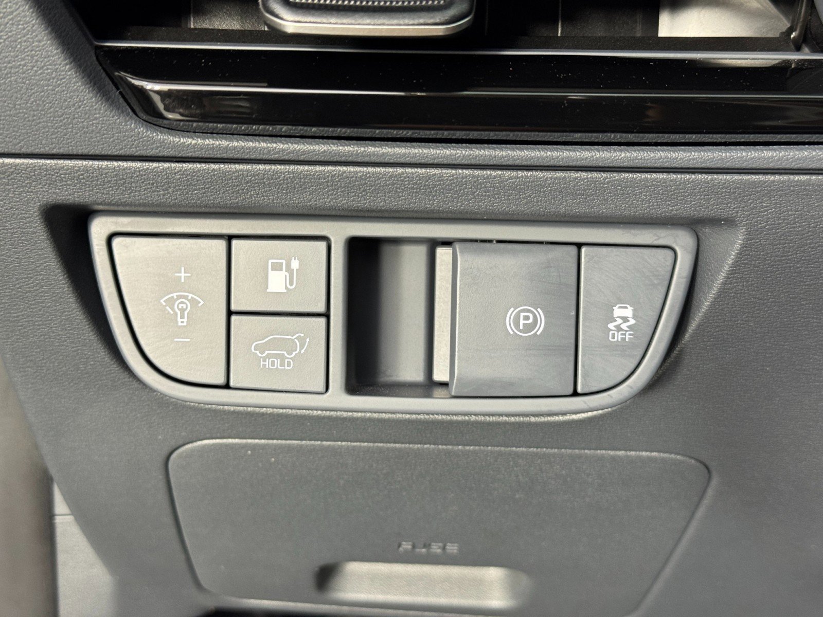 Used 2022 Kia EV6 Wind image 17