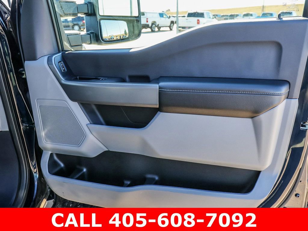 Used 2023 Ford F350 XLT AWD/4WD image 21
