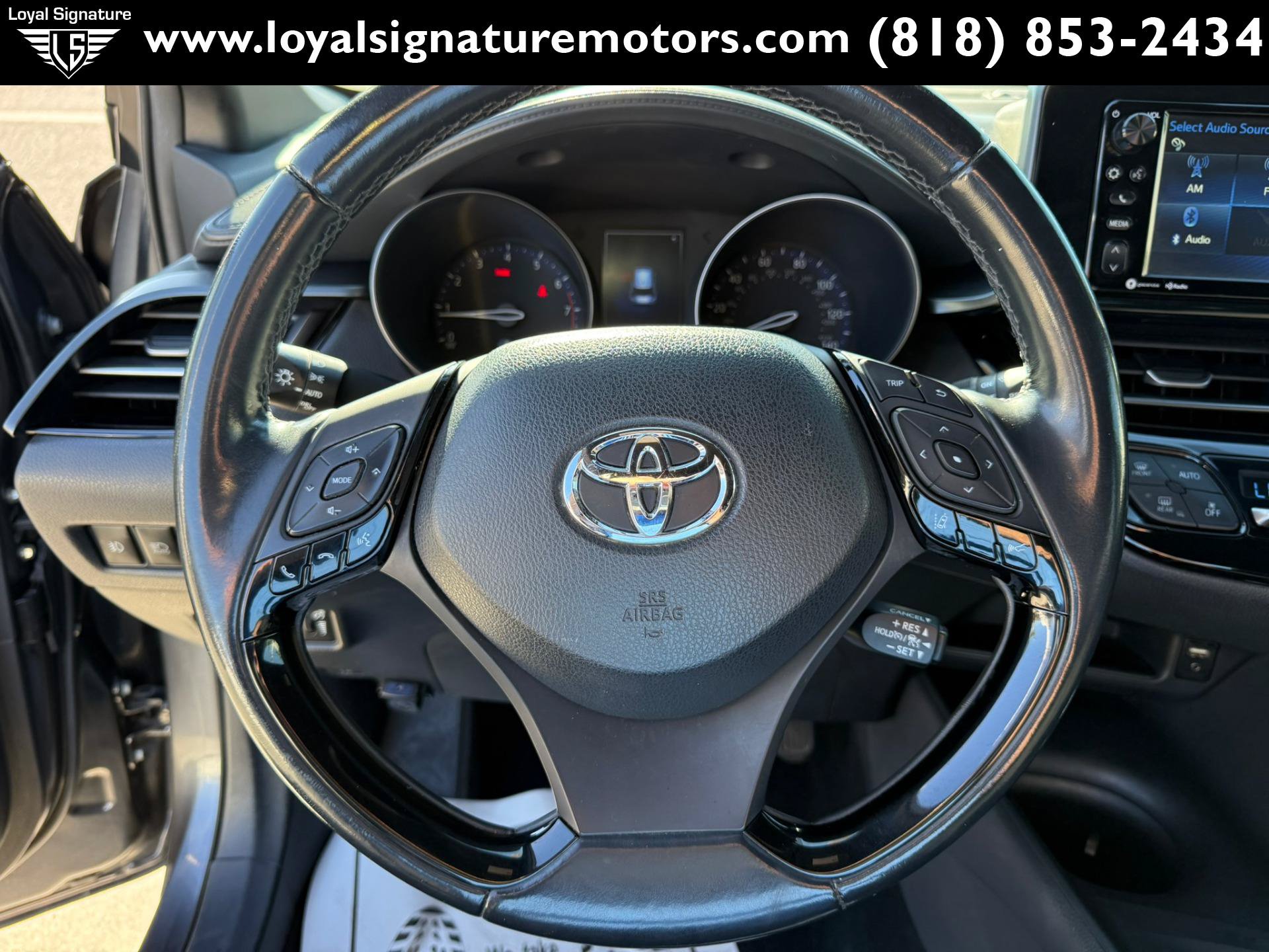 Used 2018 Toyota C-HR XLE FWD image 19