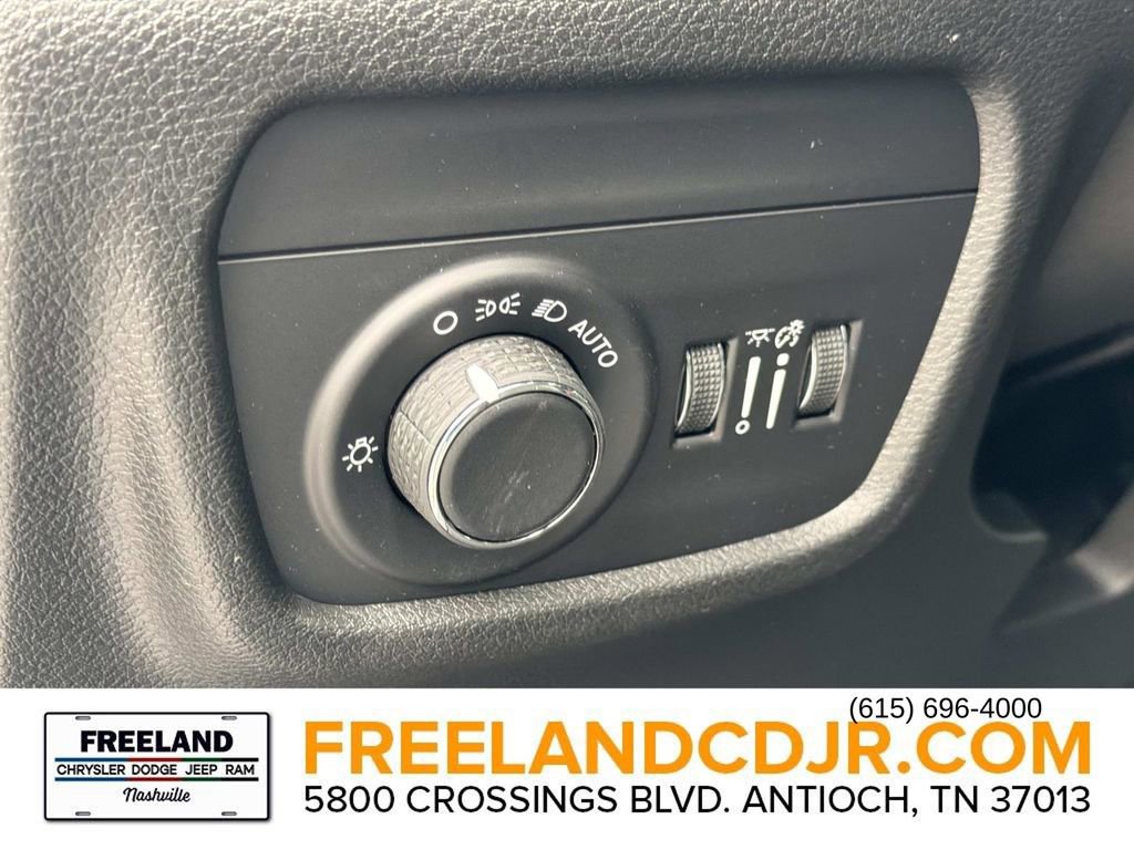 New 2025 Jeep Grand Cherokee Altitude w/ Trailer Tow Package image 24