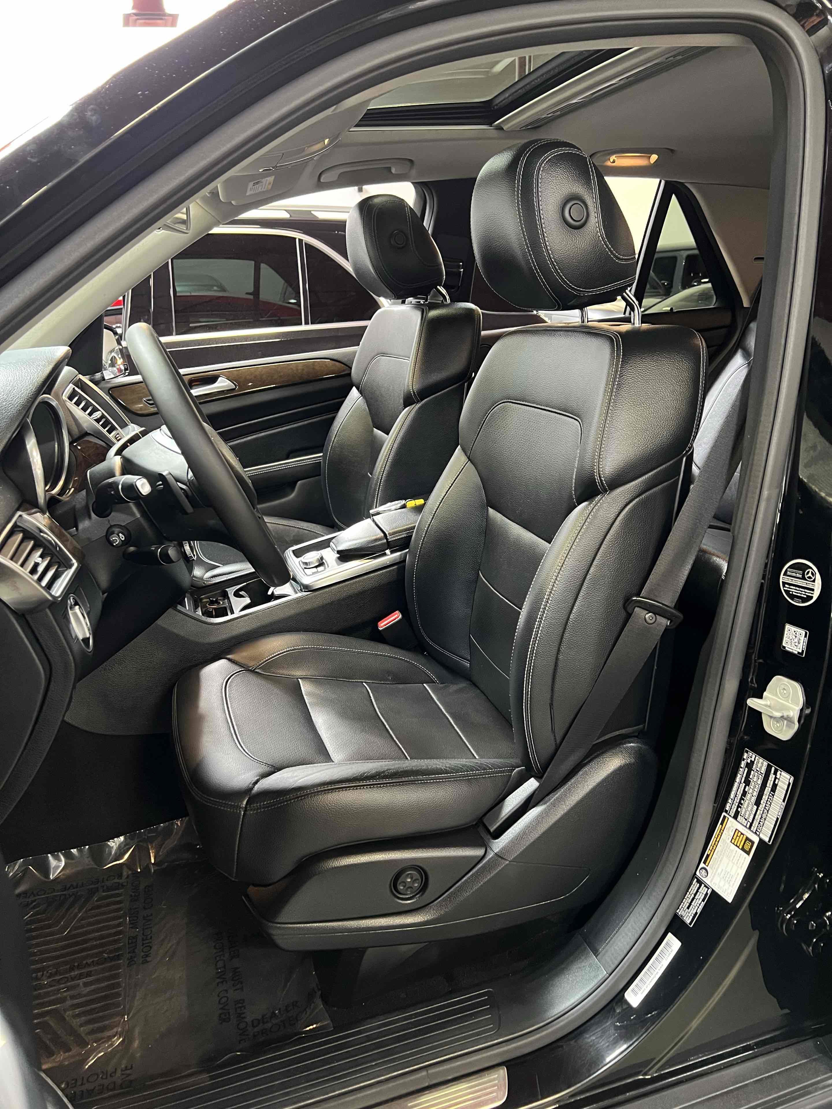 Used 2015 Mercedes-Benz ML 350 4MATIC w/ Premium 1 Package image 34