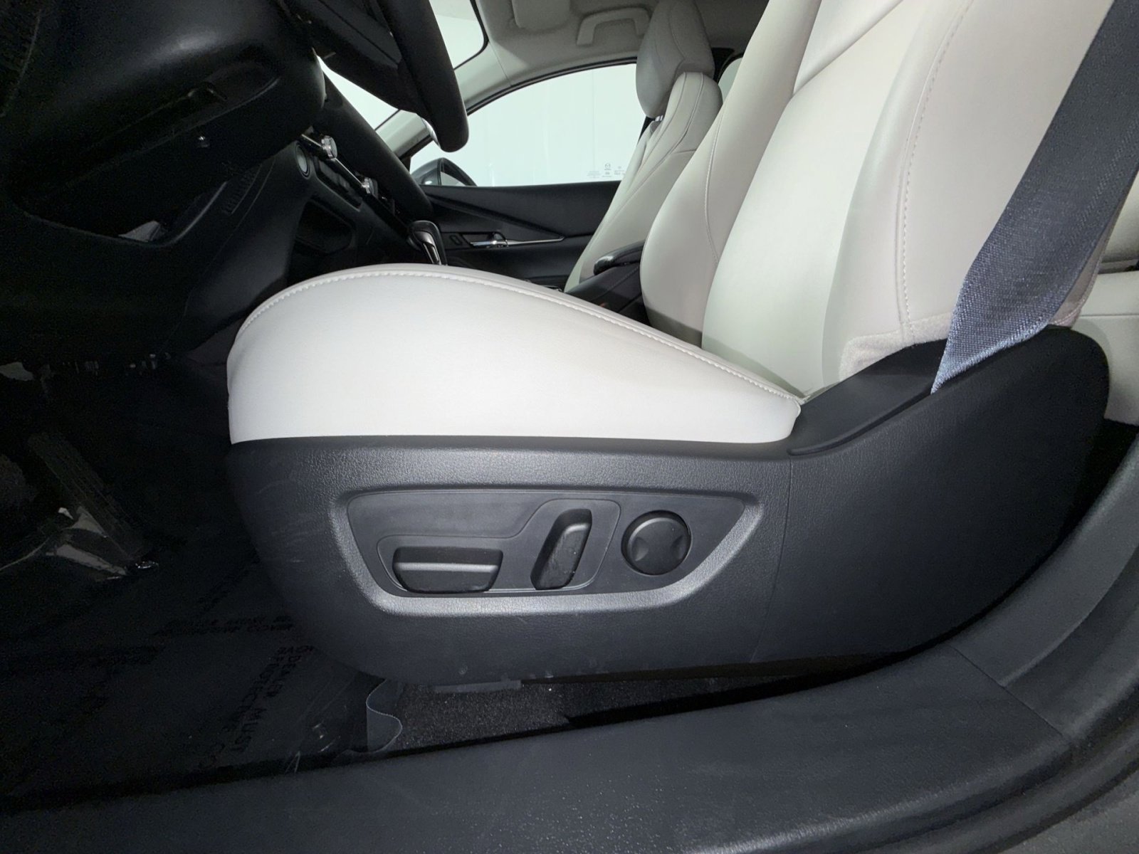 Used 2023 MAZDA CX-30 AWD 2.5 S w/ Preferred Package image 14