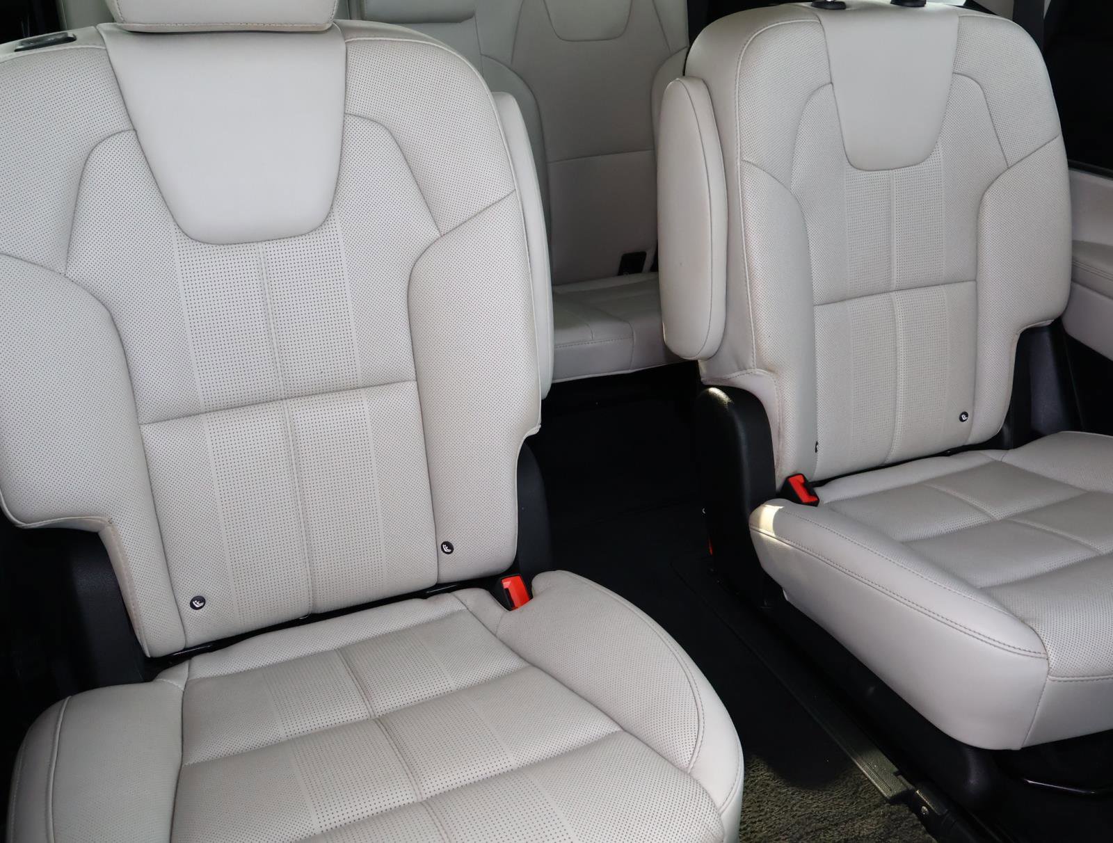 Used 2020 Kia Telluride EX w/ EX Premium Package image 17