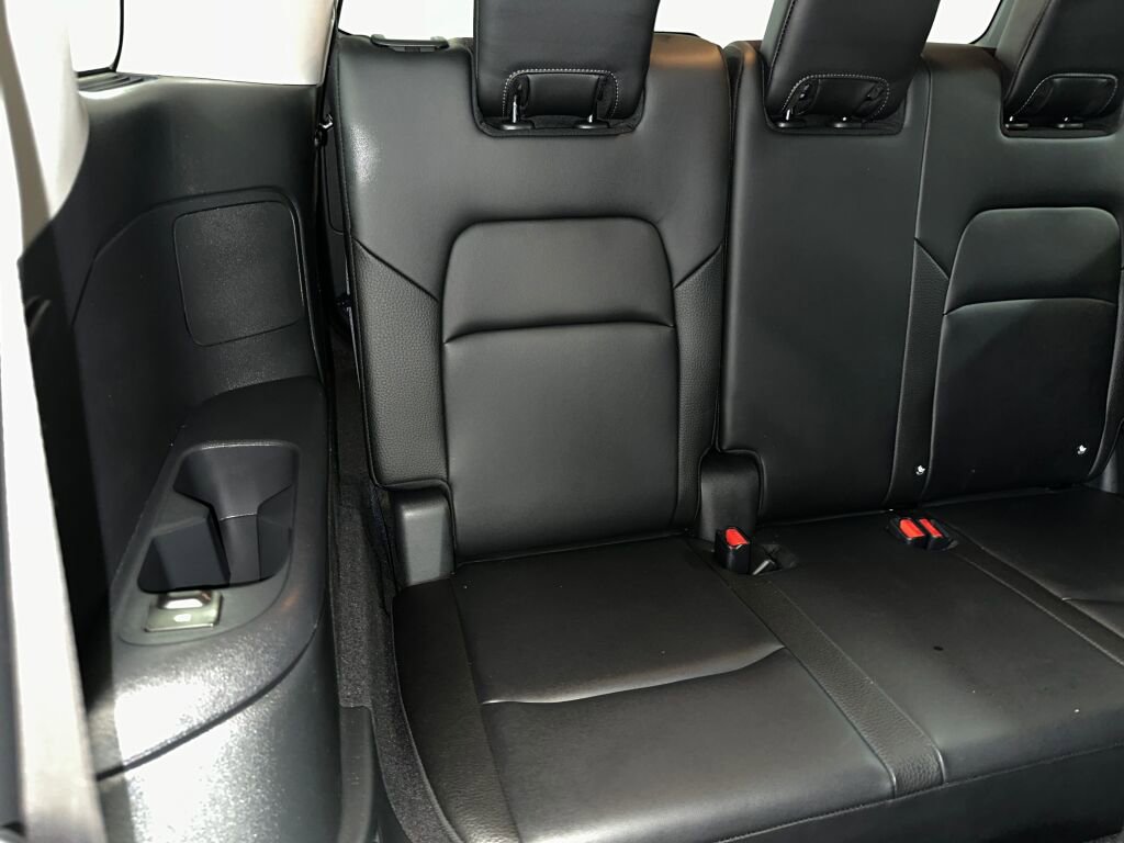 Used 2023 Nissan Pathfinder SL image 27