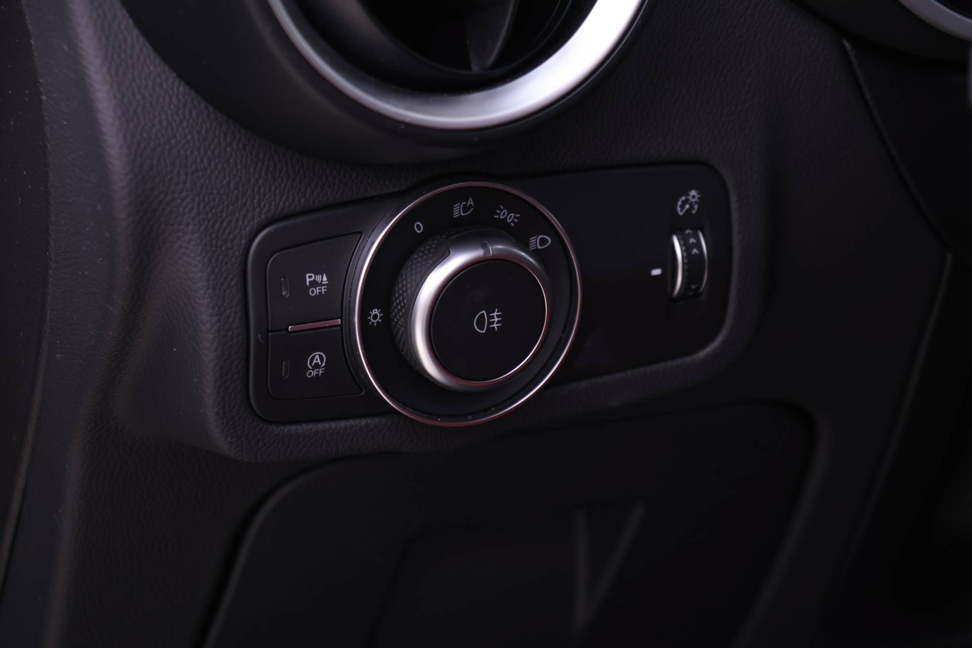 Certified 2024 Alfa Romeo Stelvio Veloce AWD/4WD image 20