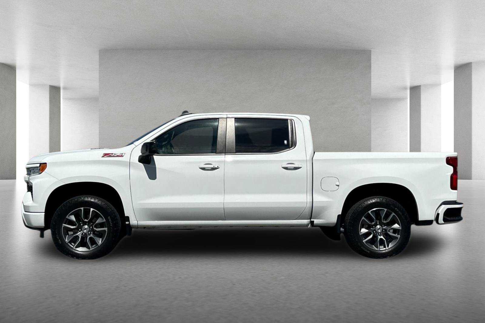 Used 2024 Chevrolet Silverado 1500 RST AWD/4WD image 7