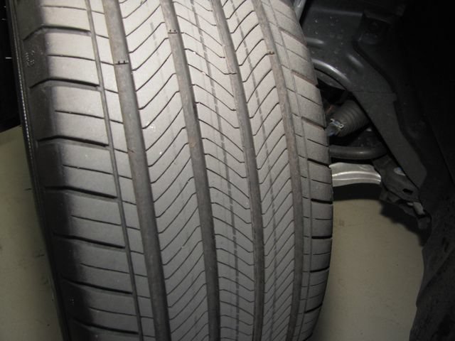 Certified 2025 Honda Pilot Touring image 27