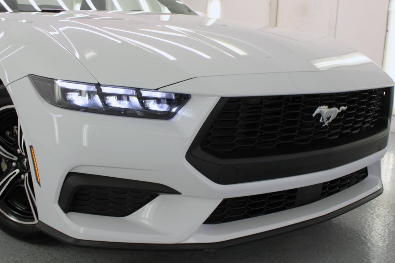Used 2025 Ford Mustang Premium RWD image 22